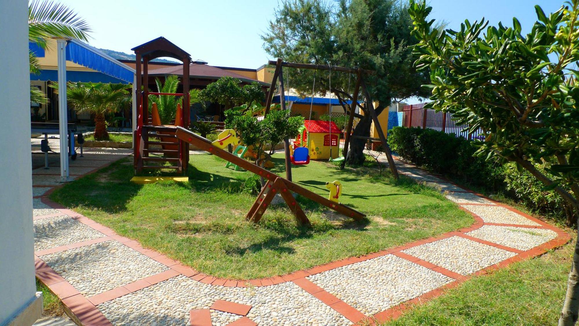 Residence Il Turistico Zambrone Kültér fotó