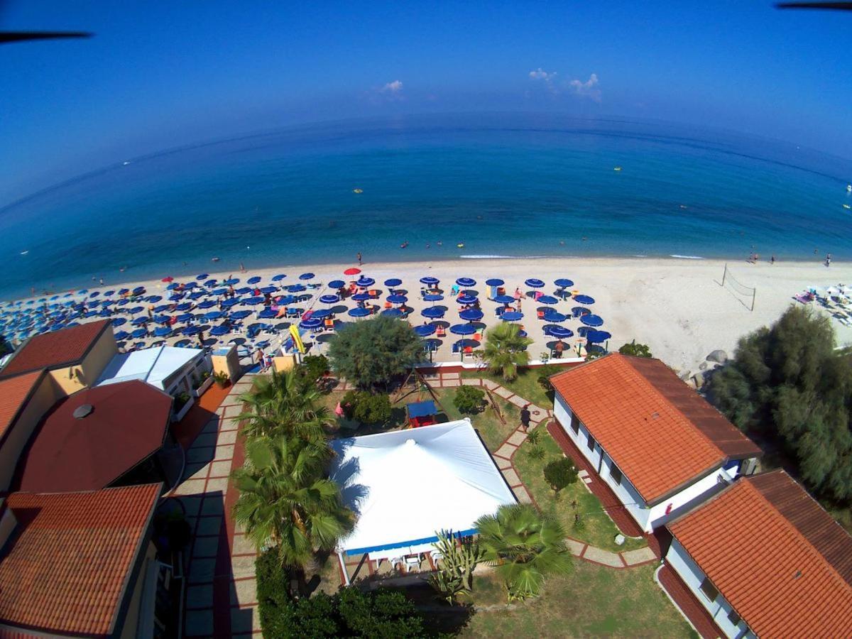 Residence Il Turistico Zambrone Kültér fotó